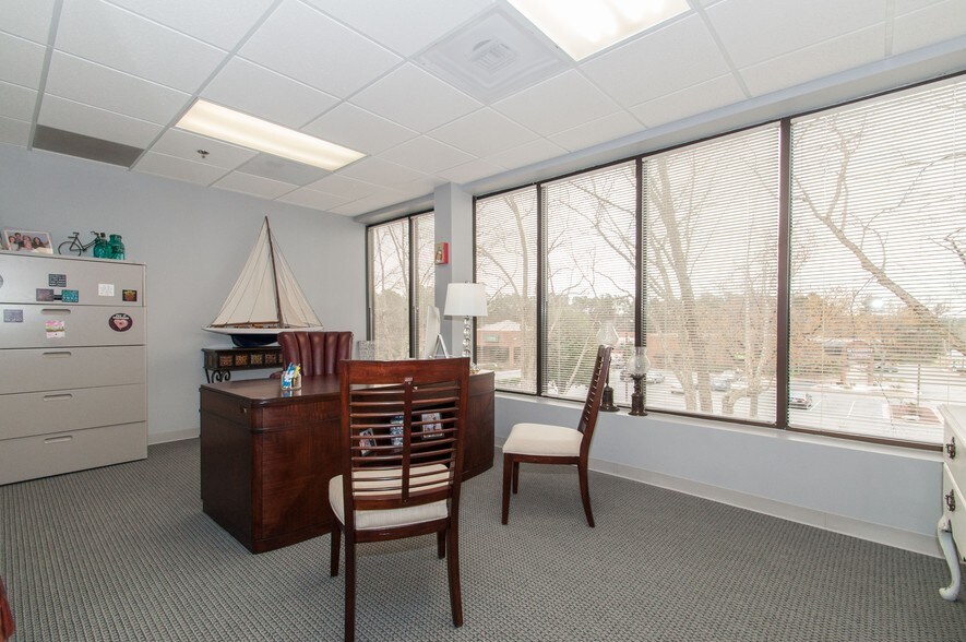 More Photos Of 7500 Six Forks Rd, Raleigh Office For Lease