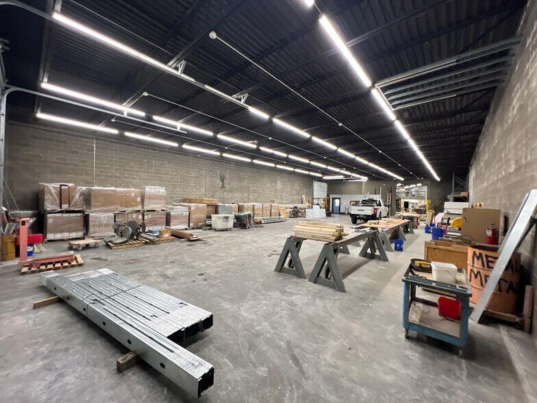 More Photos Of 159 Temple St, Nashua Warehouse For Lease