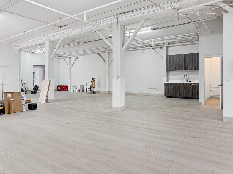 More Photos Of 1200-1204 Venice Blvd, Los Angeles Loft Creative Space For Lease