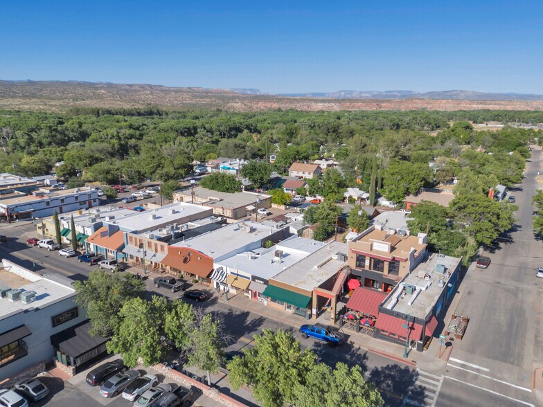 More Photos Of 909 N Main St, Cottonwood Storefront For Sale