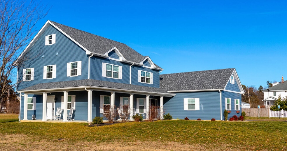 Primary Photo Of 101 W Park Pl, Middletown Office For Sale