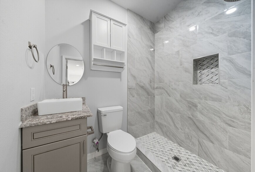 More Photos Of 624 Ball, Galveston Apartments For Sale