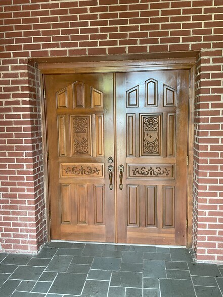 More Photos Of 10164 E Gretna Rd, Gretna Religious Facility For Sale