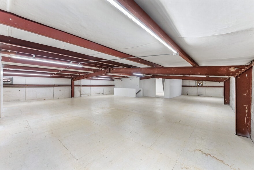 More Photos Of 967 Wray St, Knoxville Office For Sale