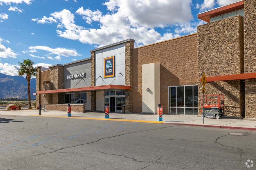 More Photos Of 5200 E Ramon Rd, Palm Springs Freestanding For Lease