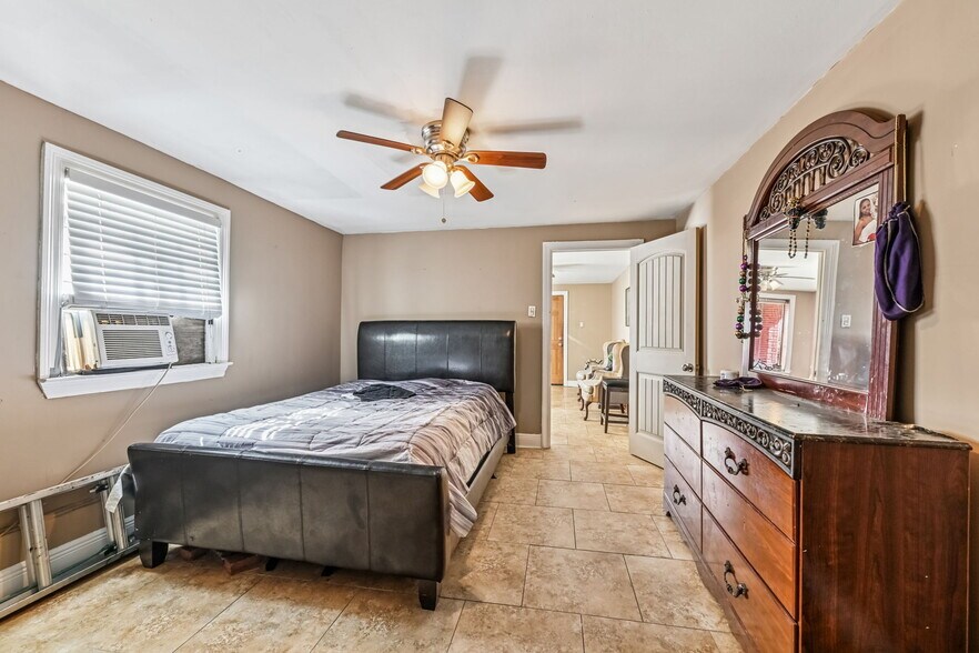 More Photos Of 906 Verret St, New Orleans Multifamily For Sale