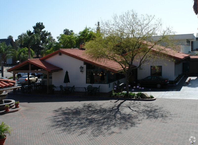 More Photos Of 3860 State St, Santa Barbara Restaurant For Lease