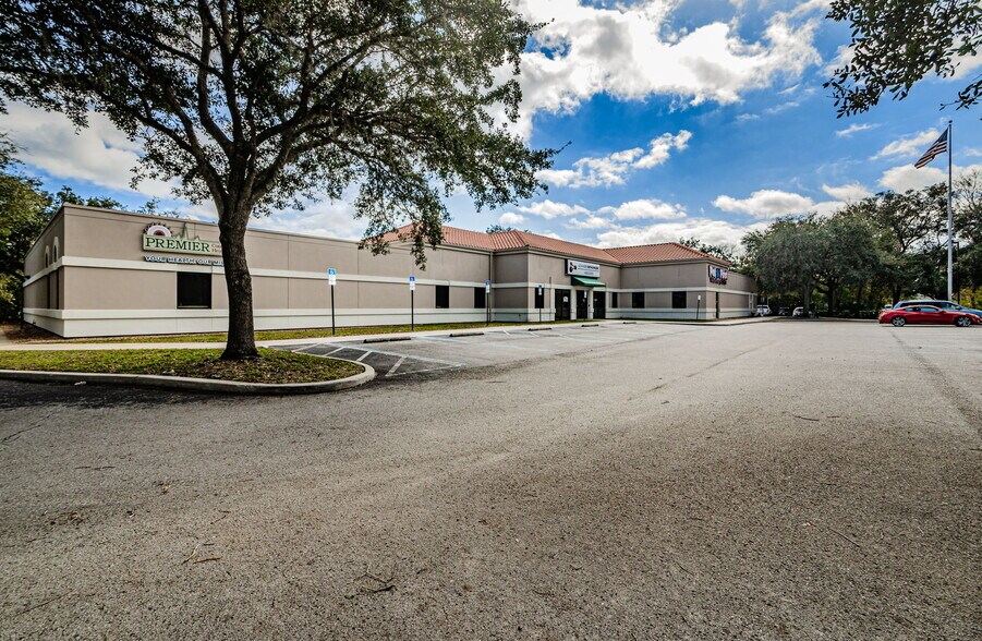 More Photos Of 2114 Seven Springs Blvd, New Port Richey Medical For Lease