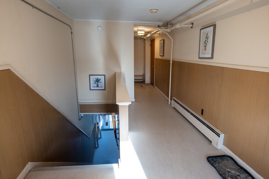 More Photos Of 4 Market Sq, Houlton Office For Sale