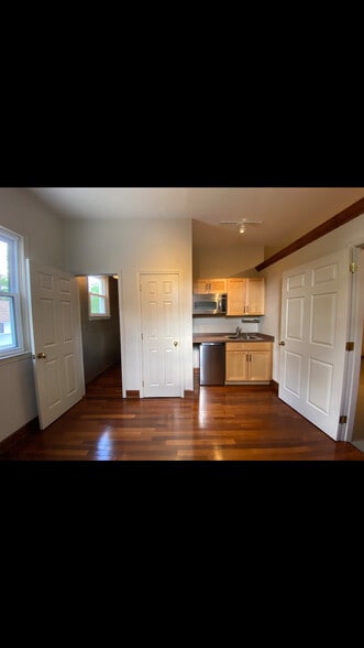 More Photos Of 615 Conestoga Rd, Villanova Freestanding For Lease