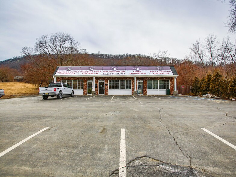 More Photos Of 42 Windsor Hwy, New Windsor Township Storefront Retail Office For Lease