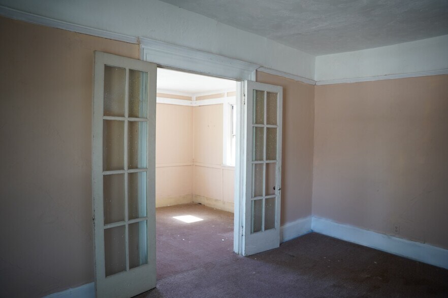 More Photos Of 1429 N Fair Oaks Ave, Pasadena Religious Facility For Sale