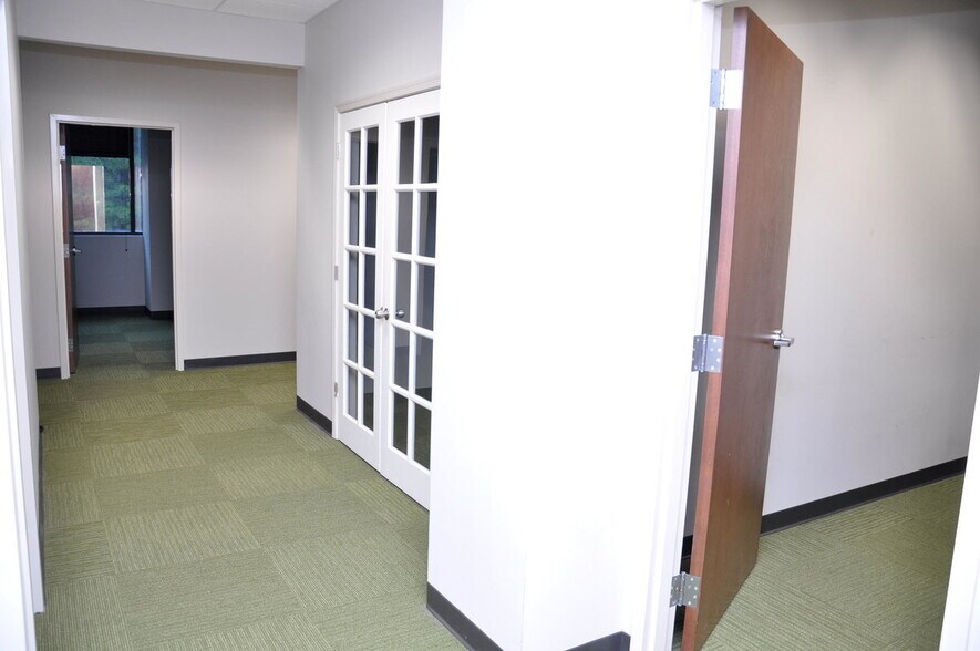 More Photos Of 1200 Premier Dr, Chattanooga Loft Creative Space For Lease