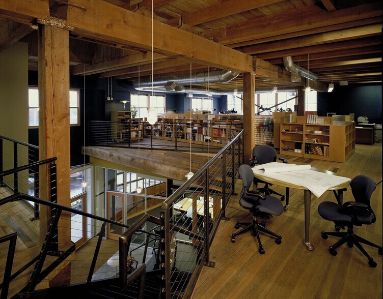 More Photos Of 2111 Pacific Ave, Tacoma Office For Sale