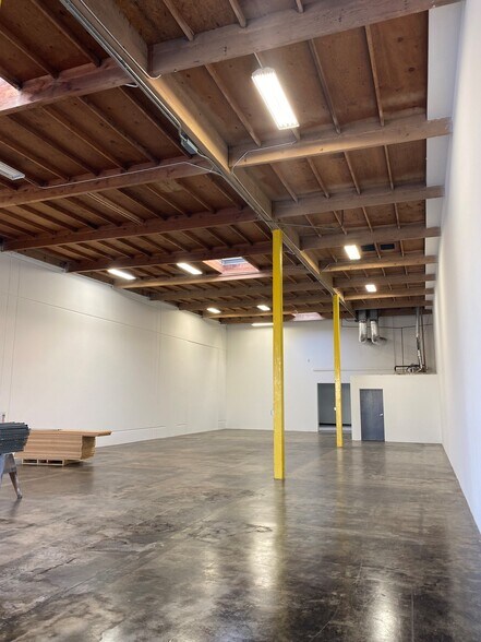 More Photos Of 701-833 W Anaheim St, Long Beach Unknown For Lease