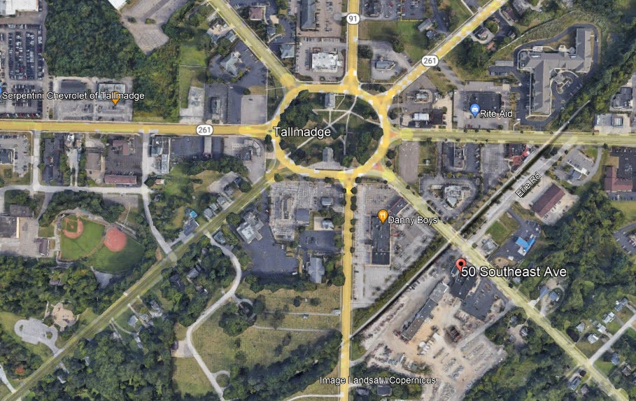 More Photos Of 50 Southeast Ave, Tallmadge Freestanding For Sale