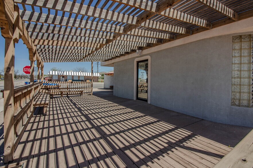 More Photos Of 2010 Pecan Dr, Alamogordo General Retail For Sale