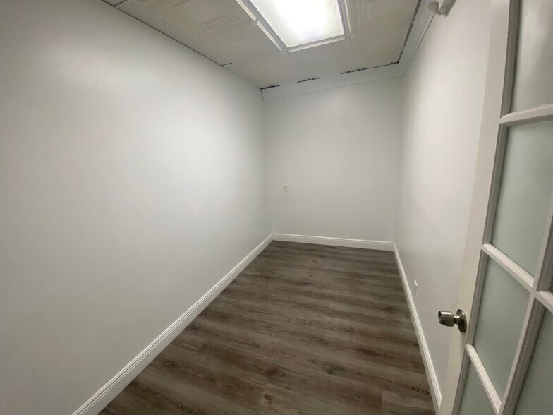 More Photos Of 4101 NW 3rd Ct, Plantation Medical For Lease