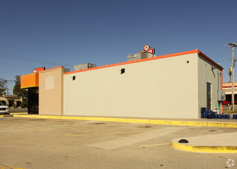 More Photos Of 2202 N Reynolds Rd, Bryant Fast Food For Sale