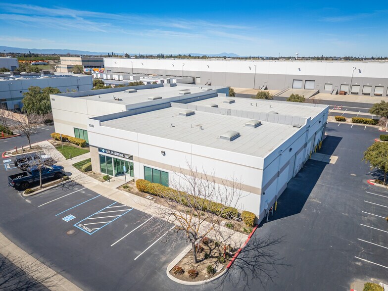More Photos Of 1250 Dupont Ct, Manteca Warehouse For Sale