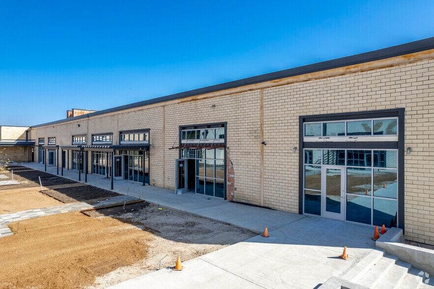 More Photos Of 215 Coca Cola Pl, San Antonio Apartments For Lease