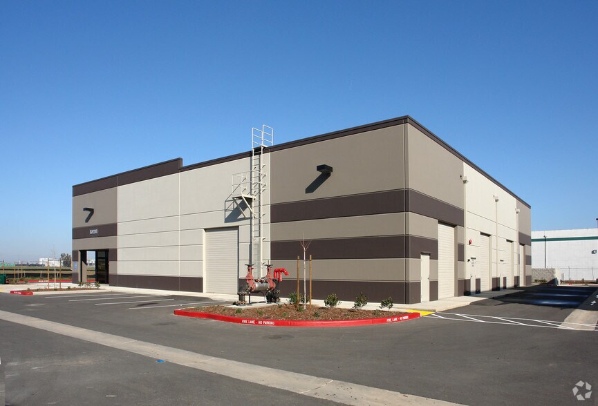 More Photos Of 10281 Iron Rock Way, Elk Grove Warehouse For Lease