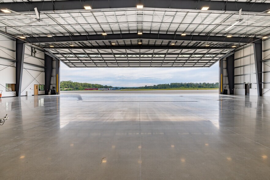More Photos Of 12100 Higgins Airport Way, Burlington Airplane Hangar For Lease