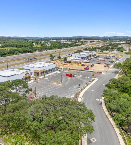 More Photos Of NEC IH-10, Boerne Storefront For Sale