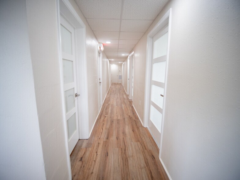 More Photos Of 110-112 Irvin Ave SW, Live Oak Medical For Sale