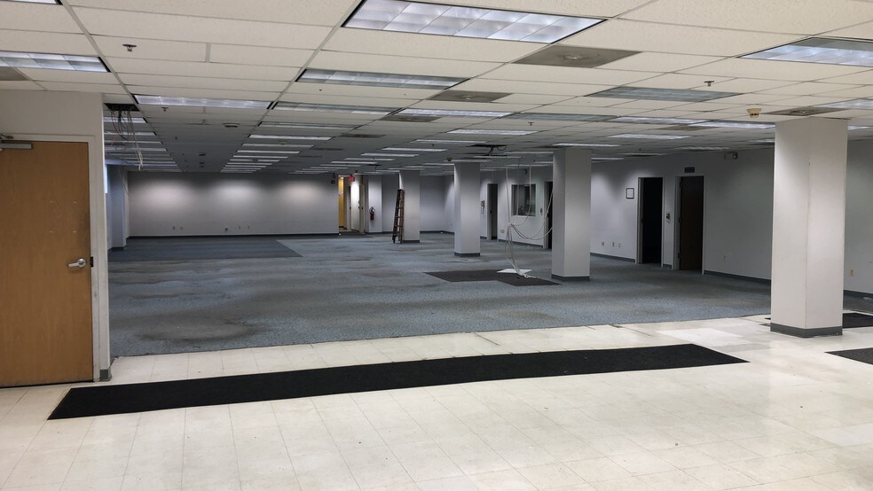 More Photos Of 75 S Main St, Phillipsburg Office For Lease