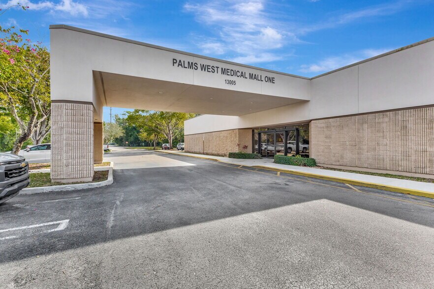 More Photos Of 13005 Southern Blvd, Loxahatchee Groves Medical For Sale