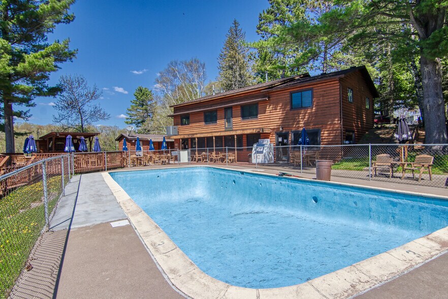 More Photos Of 1085 N County Highway F Unit 26, Birchwood Restaurant For Sale