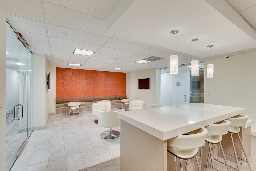 More Photos Of 7557 Rambler Rd, Dallas Office For Lease