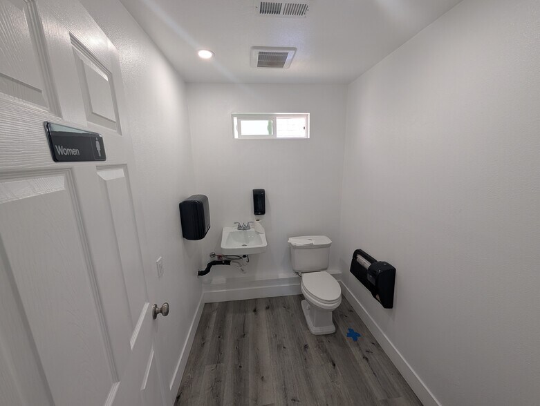 More Photos Of 2368 Pacheco Blvd, Martinez Storefront Retail Office For Sale