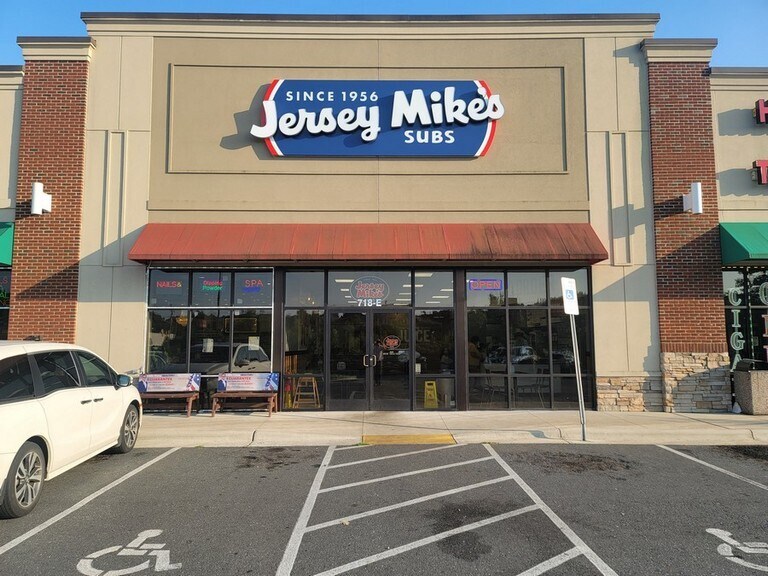 More Photos Of 730 Leonard, Albemarle Unknown For Lease