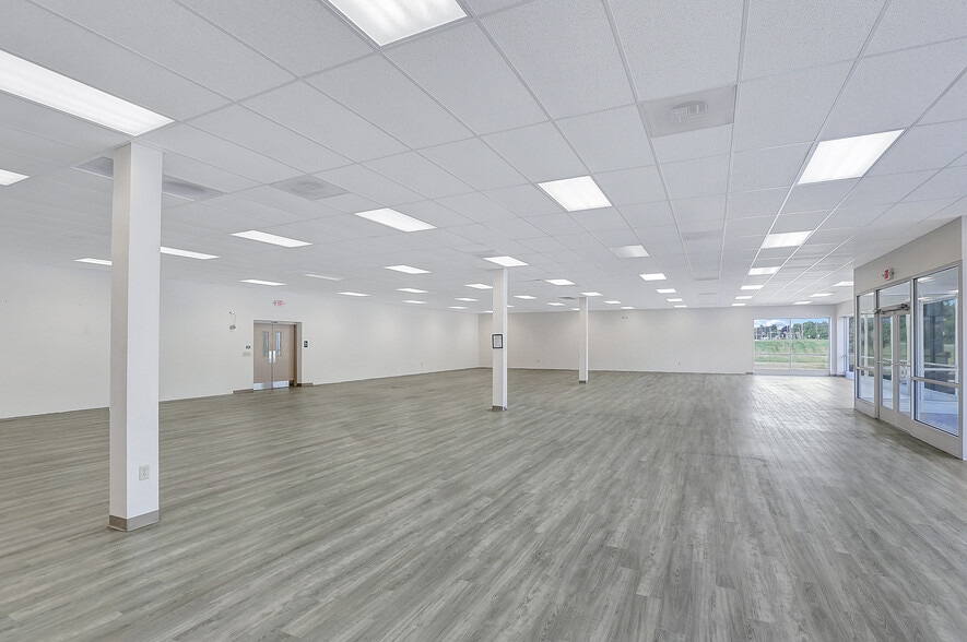 More Photos Of 1053 Harrisburg Pike, Carlisle General Retail For Lease