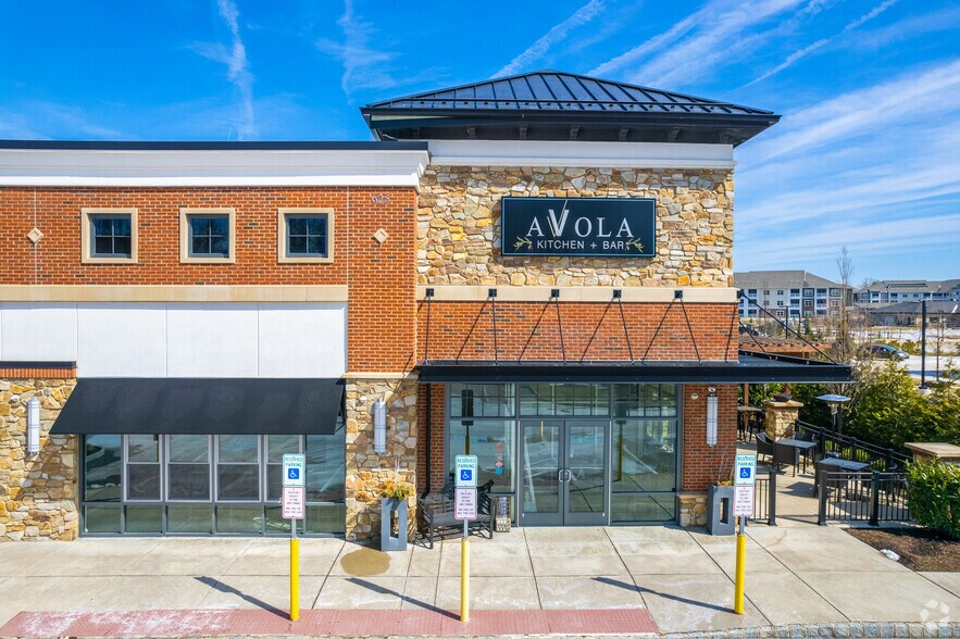 More Photos Of 2 Atwater Dr, Malvern Unknown For Lease