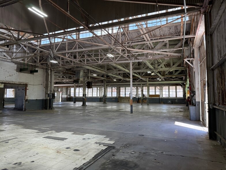 More Photos Of 1300 S Litchfield Rd, Goodyear Unknown For Lease