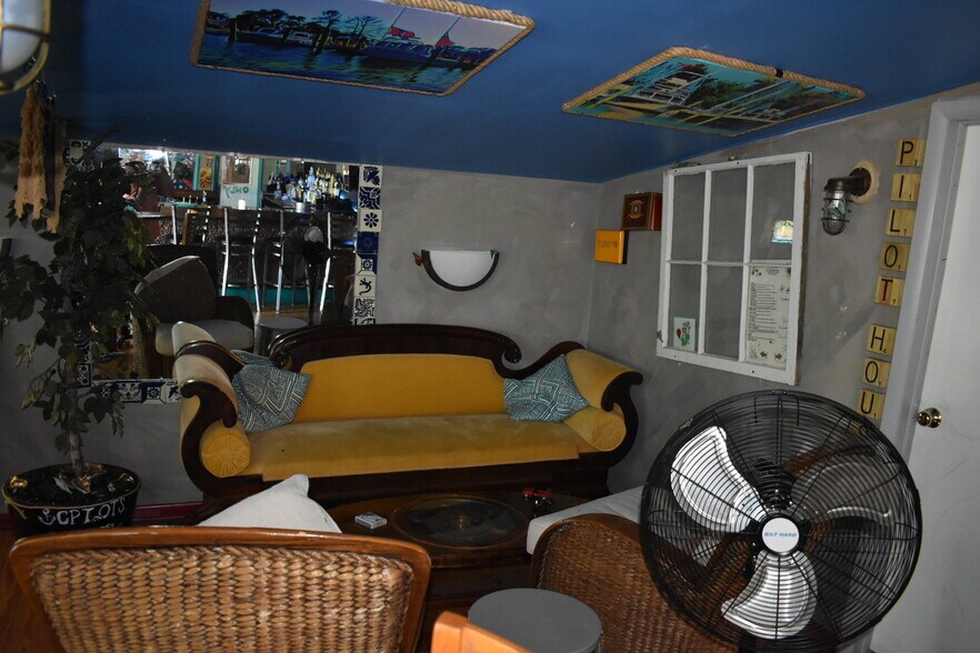More Photos Of 6136 Tilghman Island Rd, Tilghman Restaurant For Sale