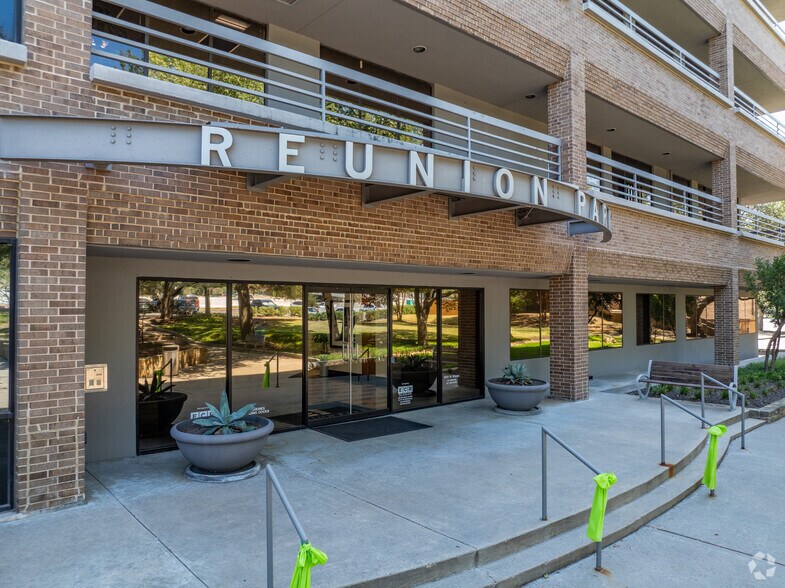 More Photos Of 8501 N Mopac Expy, Austin Office For Lease