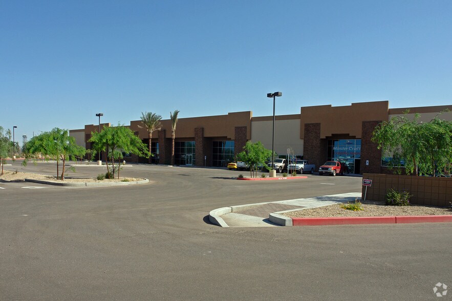 More Photos Of 3010 E Elwood St, Phoenix Manufacturing For Lease