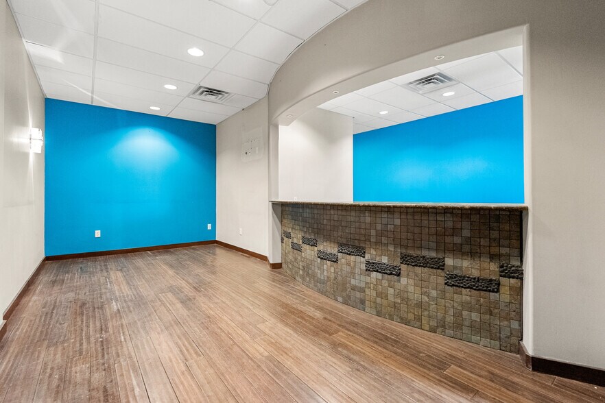 More Photos Of 734 N Wilcox St, Castle Rock Storefront Retail Office For Lease