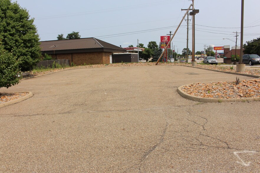 More Photos Of 4525 Sunset Blvd, Steubenville Storefront Retail Office For Lease