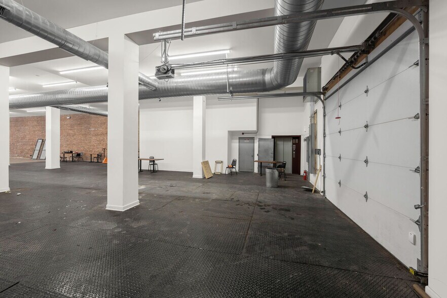 More Photos Of 2327 N Milwaukee Ave, Chicago General Retail For Lease