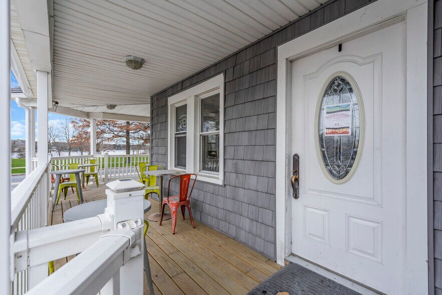 More Photos Of 59 N Main St, Manahawkin Freestanding For Sale