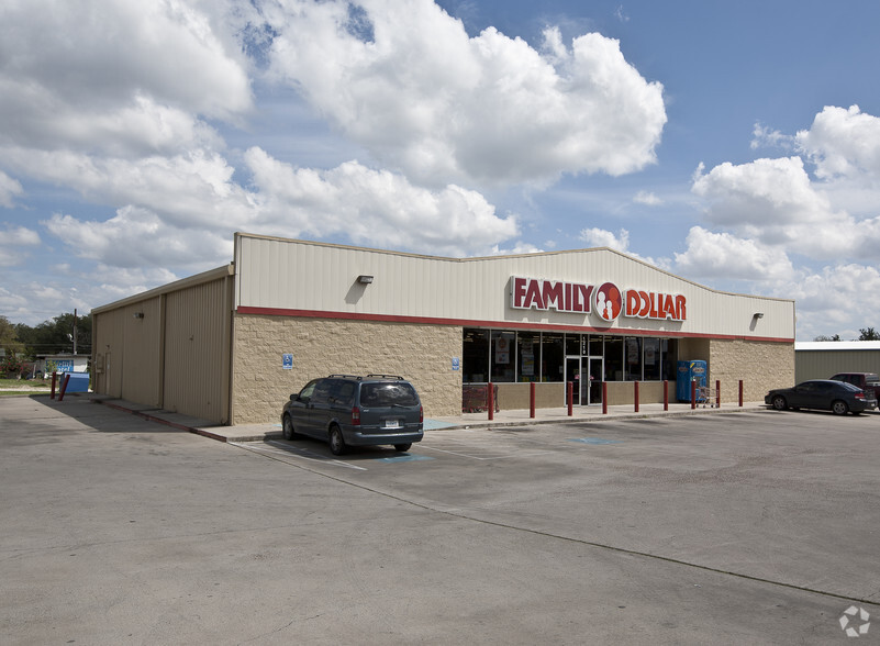 Primary Photo Of 1210 N Washington St, Beeville Freestanding For Lease