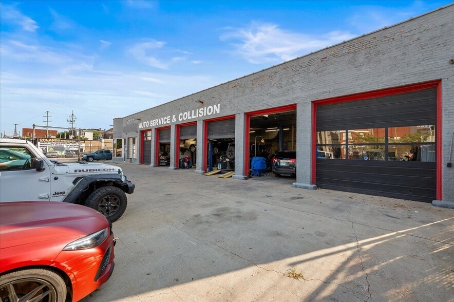 More Photos Of 629 N Ashland Ave, Chicago Land For Sale