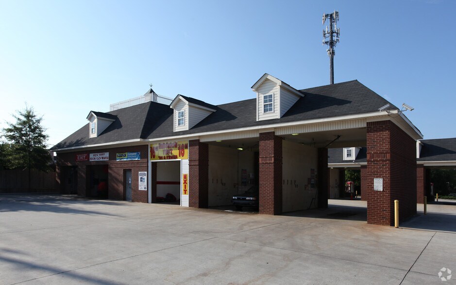 Primary Photo Of 4747 N Henry Blvd, Stockbridge Carwash For Sale