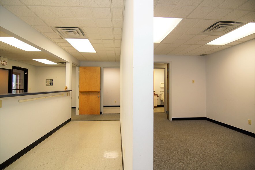 More Photos Of 555 E Eads Pky, Lawrenceburg Medical For Sale