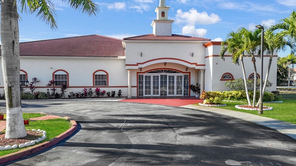 More Photos Of 7025 Summerville Ter, Lake Worth Religious Facility For Sale